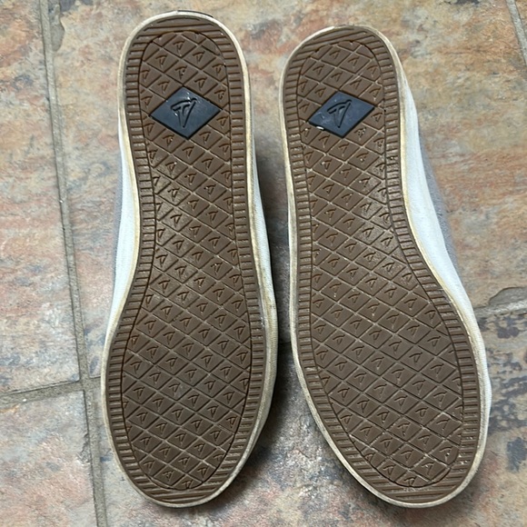Sz 7.5 ⭐️Like New Sperry Crest Vibe Linen Grey Casual Sneakers. Worn Once. - Picture 3 of 10